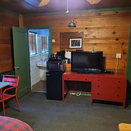 Shaver Lake Village Hotel Luaran gambar