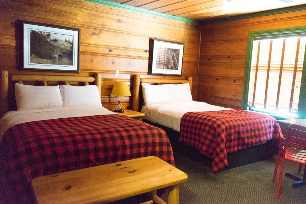 Shaver Lake Village Hotel Luaran gambar