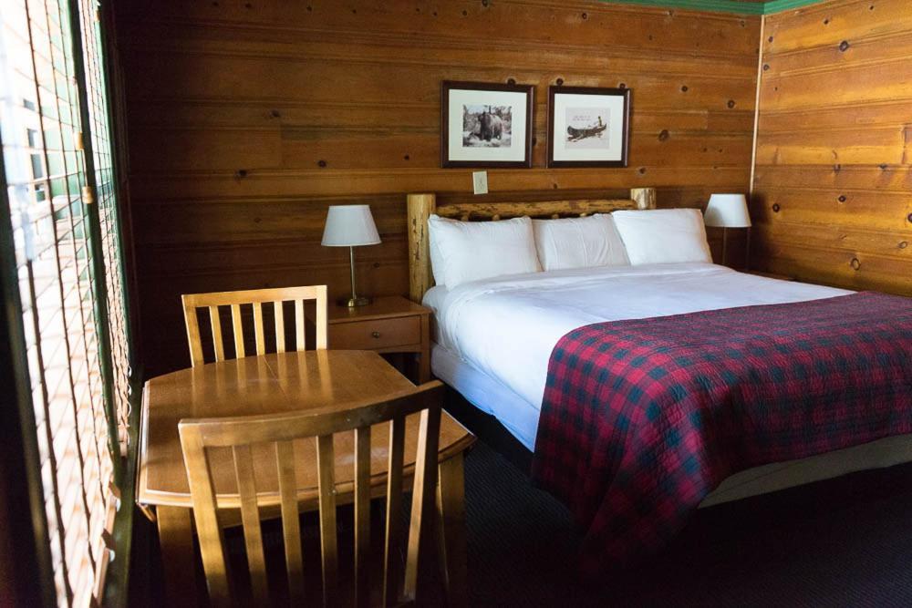Shaver Lake Village Hotel Luaran gambar