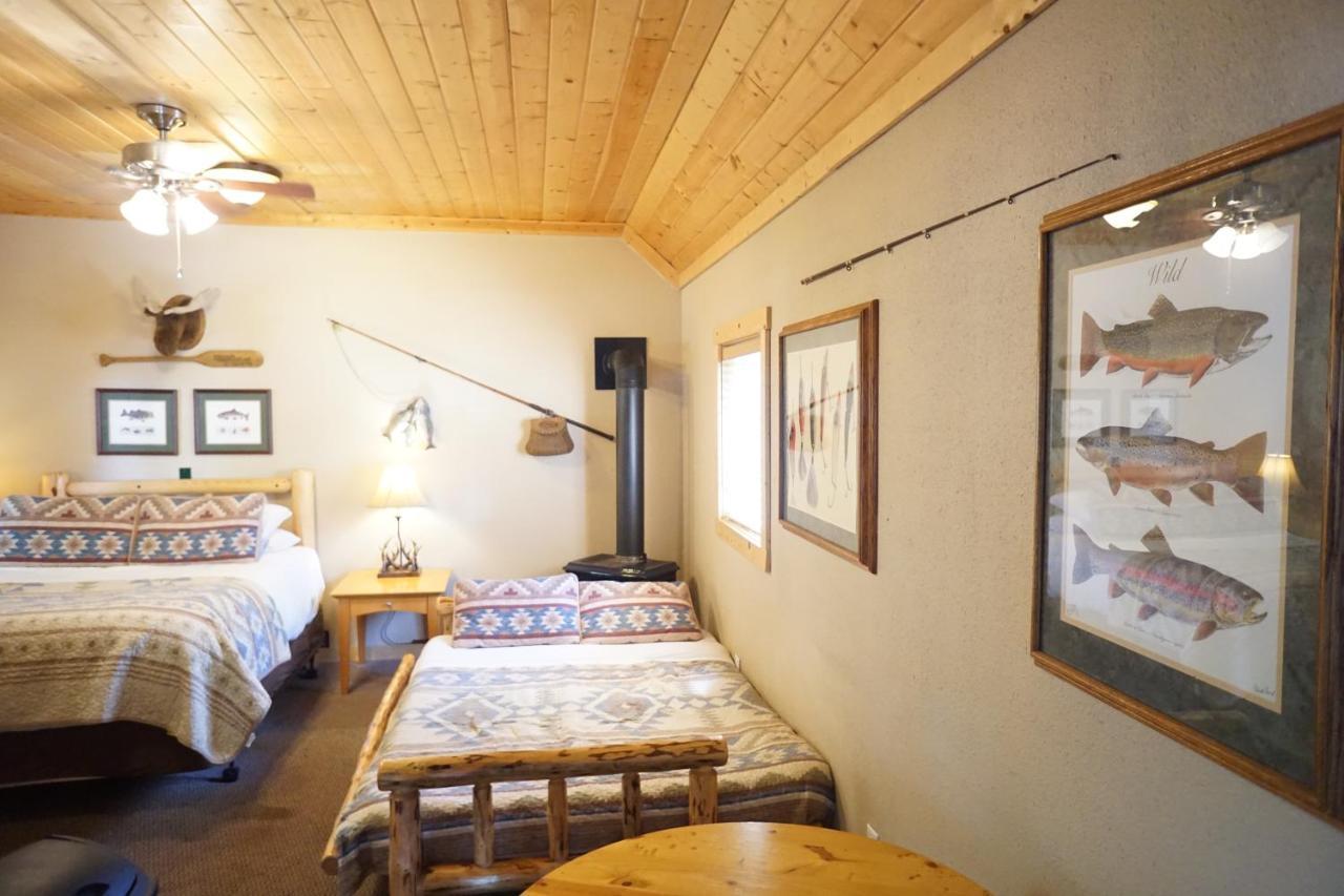Shaver Lake Village Hotel Luaran gambar