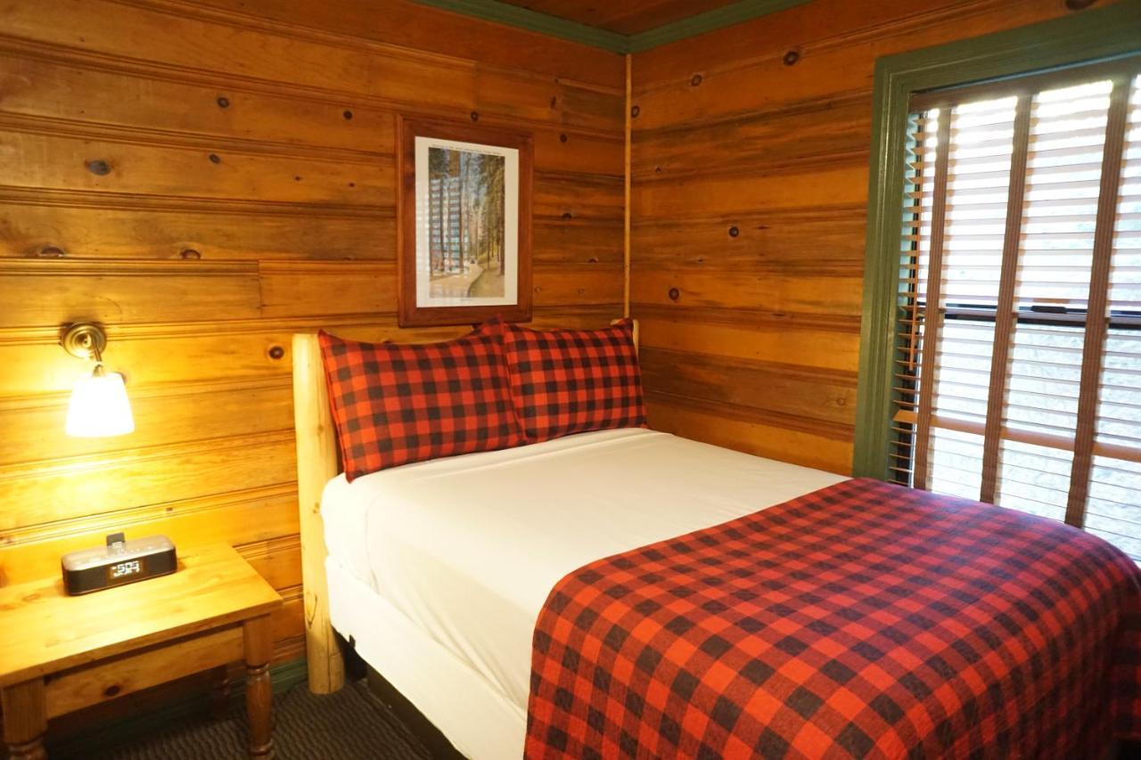 Shaver Lake Village Hotel Luaran gambar