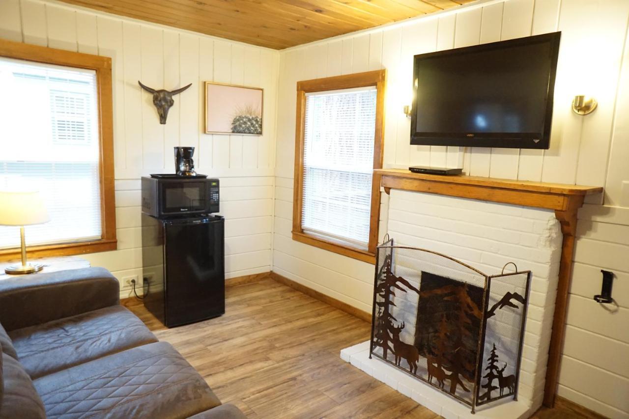 Shaver Lake Village Hotel Luaran gambar