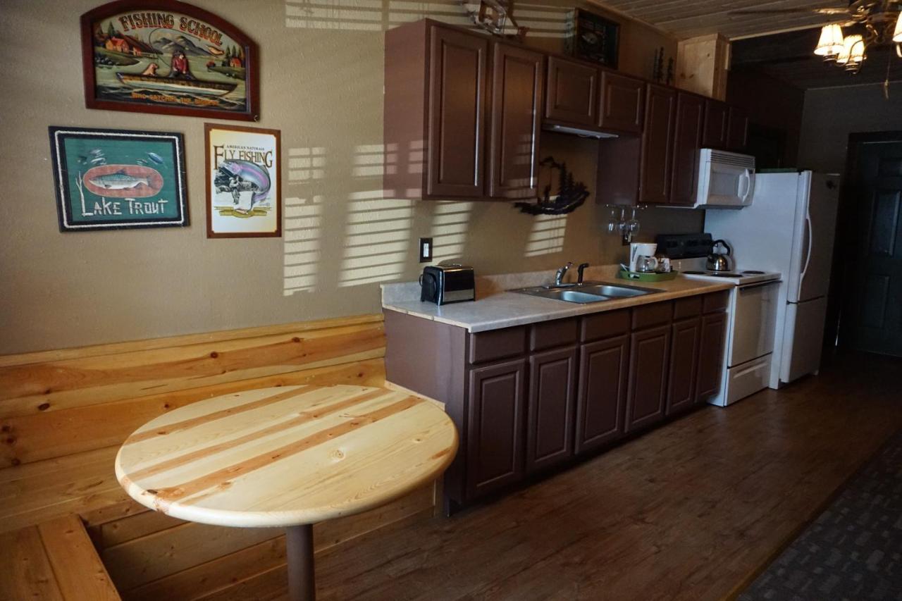 Shaver Lake Village Hotel Luaran gambar